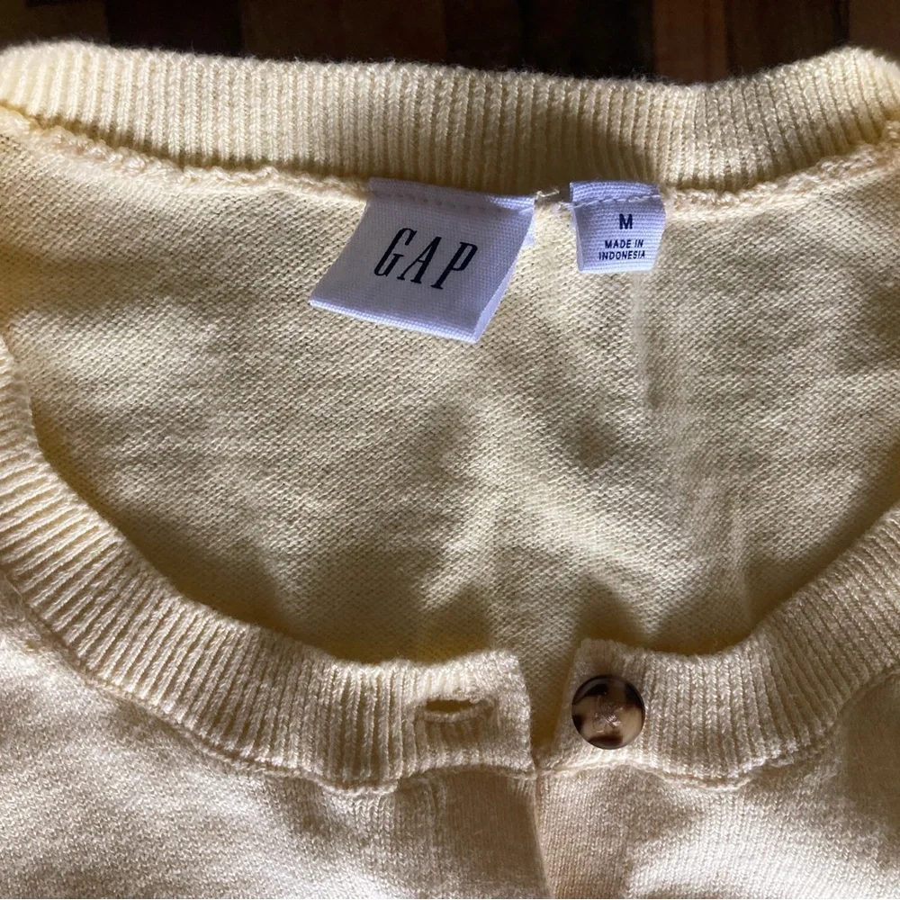 Gap Womens Crewneck Cardigan - Picture 7 of 7